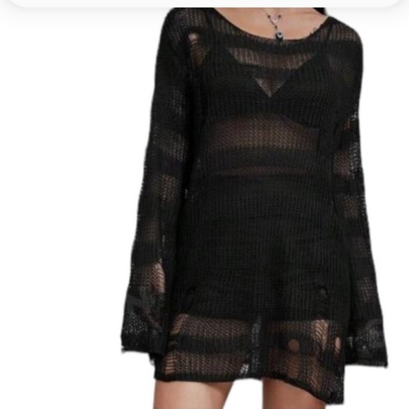 Distressed crochet like sweater topper nwt - Picture 2 of 6